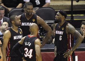 2003年选秀球员生涯盖帽数榜：詹姆斯第一 波什第二 韦德第五
