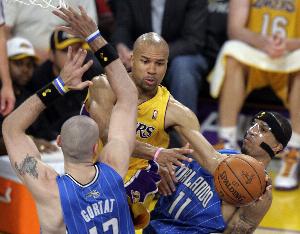 五冠控卫！祝“老鱼”德里克·费舍尔52岁生日快乐！